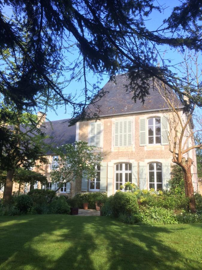 Saint-Martin-des-Entrées De Ma Fenetre Bed & Breakfast エクステリア 写真