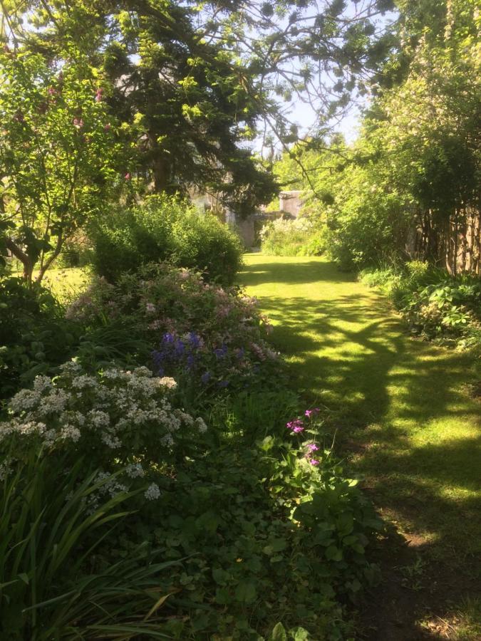 Saint-Martin-des-Entrées De Ma Fenetre Bed & Breakfast エクステリア 写真