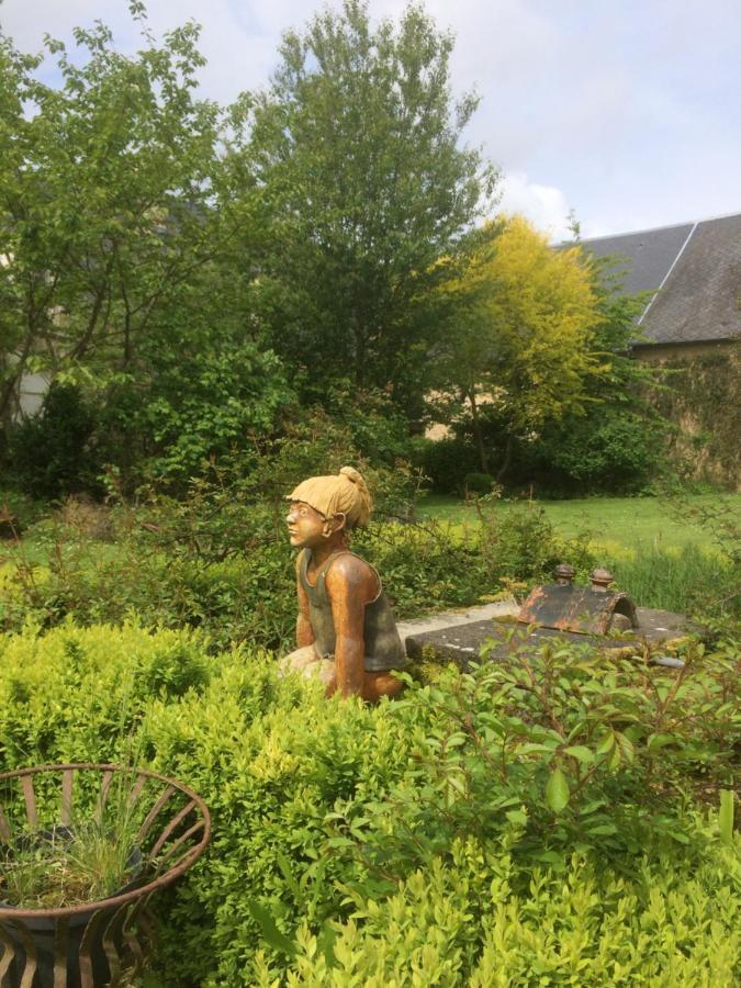 Saint-Martin-des-Entrées De Ma Fenetre Bed & Breakfast エクステリア 写真