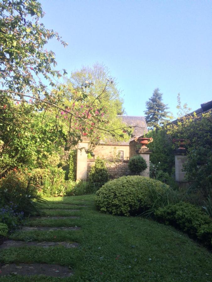 Saint-Martin-des-Entrées De Ma Fenetre Bed & Breakfast エクステリア 写真