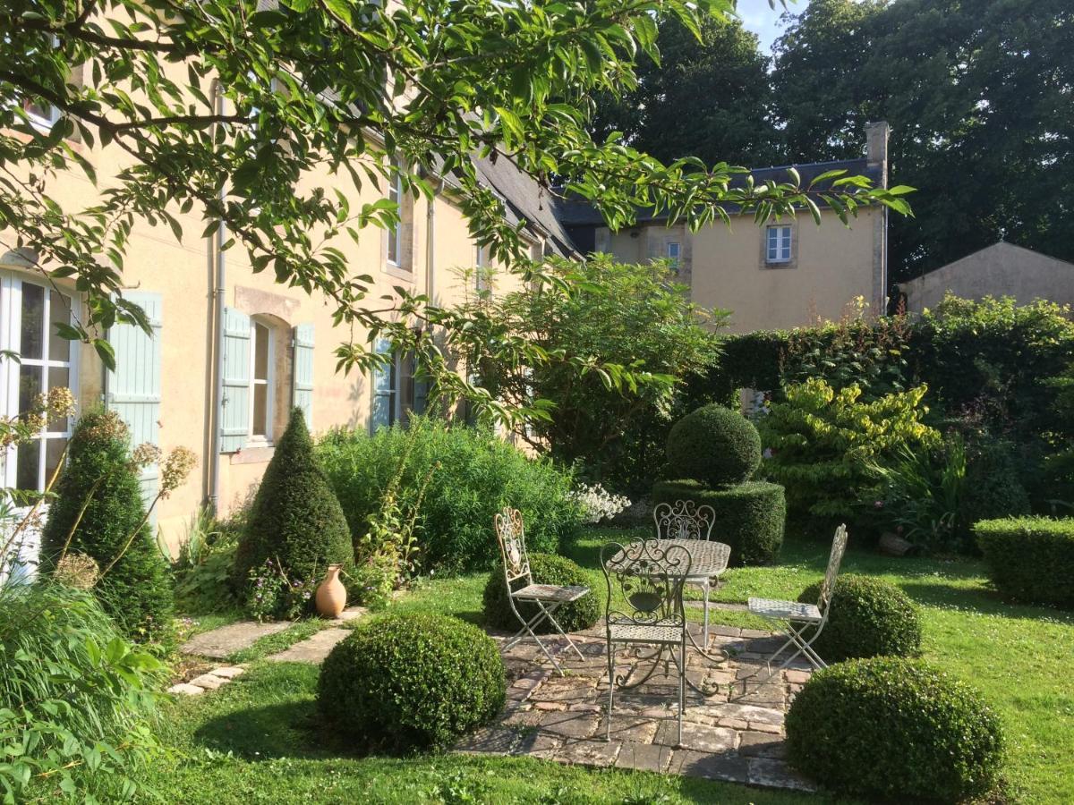 Saint-Martin-des-Entrées De Ma Fenetre Bed & Breakfast エクステリア 写真