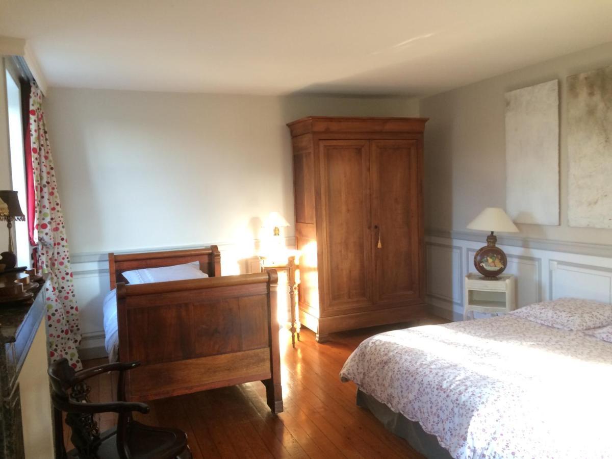 Saint-Martin-des-Entrées De Ma Fenetre Bed & Breakfast エクステリア 写真